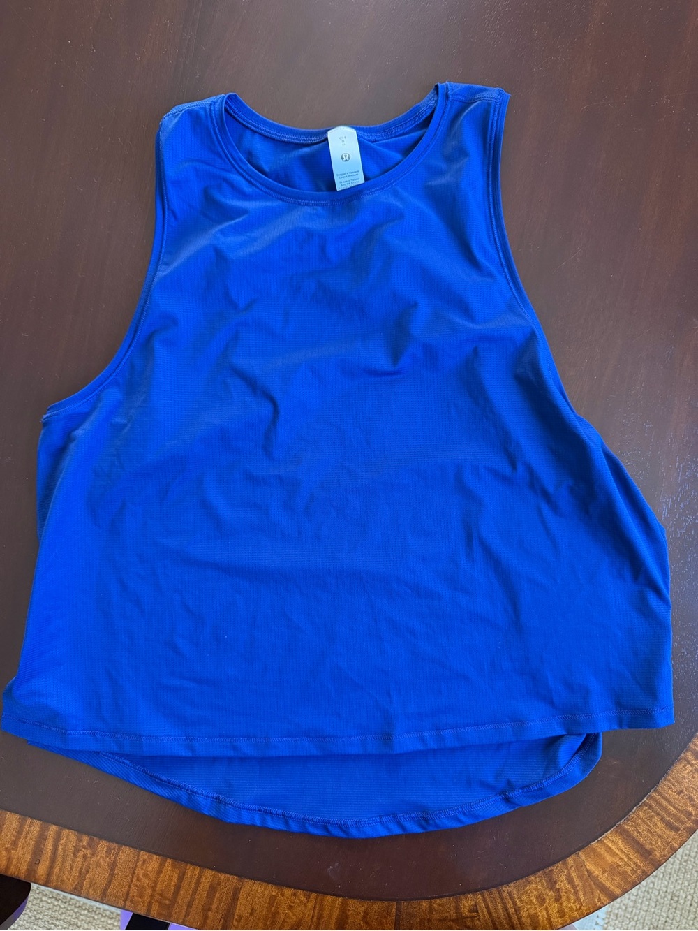 NWT Lululemon Lightweight Waist-Length Running Tank Top - Small